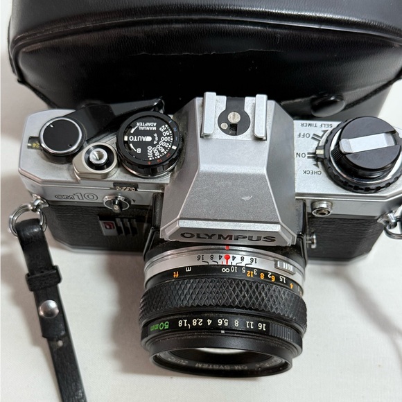 Olympus OM10 35Mm W/Zuiko Lens - Picture 8 of 15